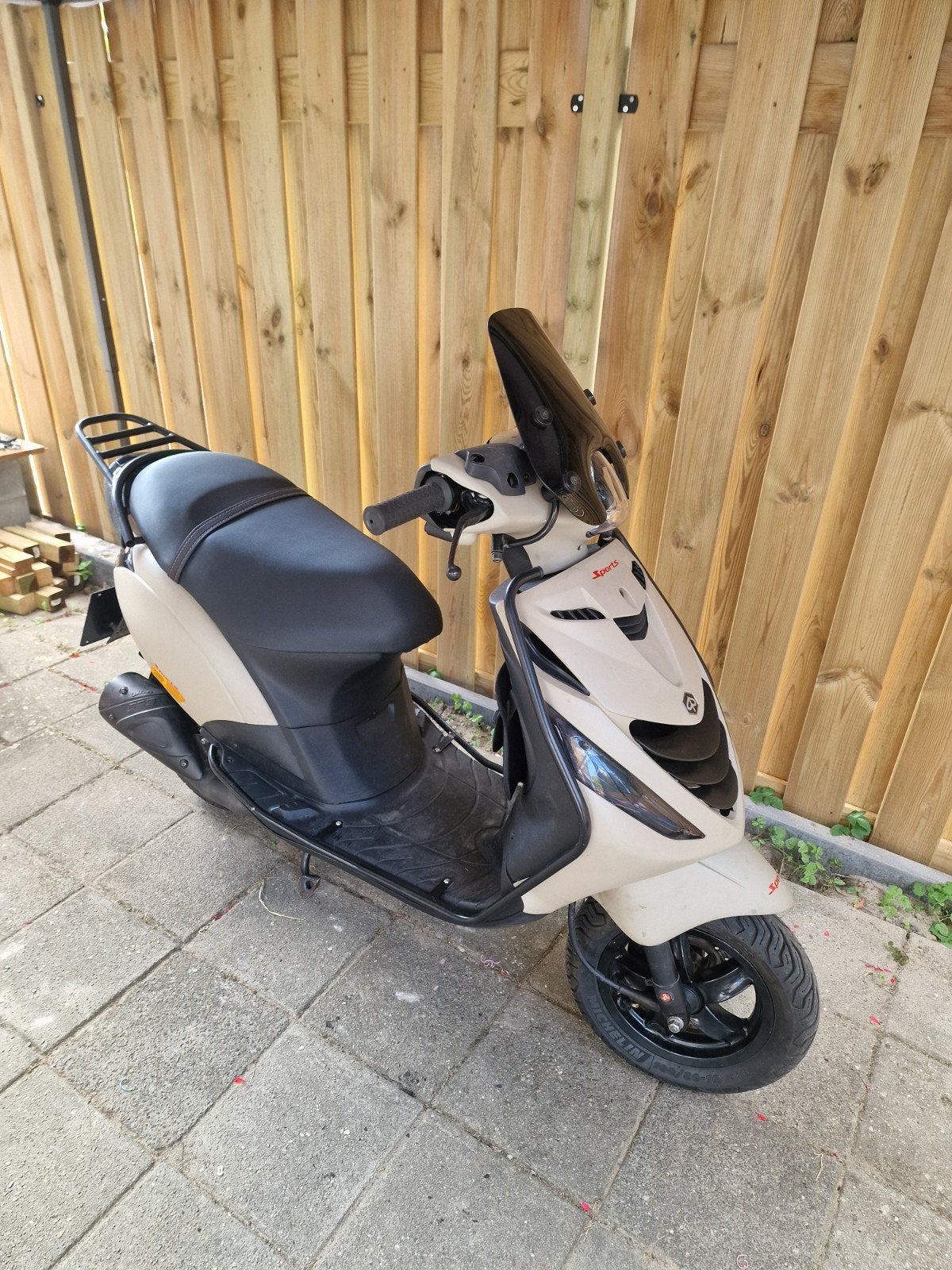 Piaggio Zip 2000 2t 70cc - Nieuwstaat met vele upgrades, Ophalen, 70 cc, Piaggio Zip, Zo goed als nieuw