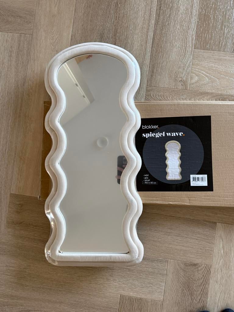 ‘Wave’ spiegel xenos, Huis en Inrichting, Woonaccessoires | Spiegels, Minder dan 50 cm, Verzenden, Nieuw, Minder dan 100 cm