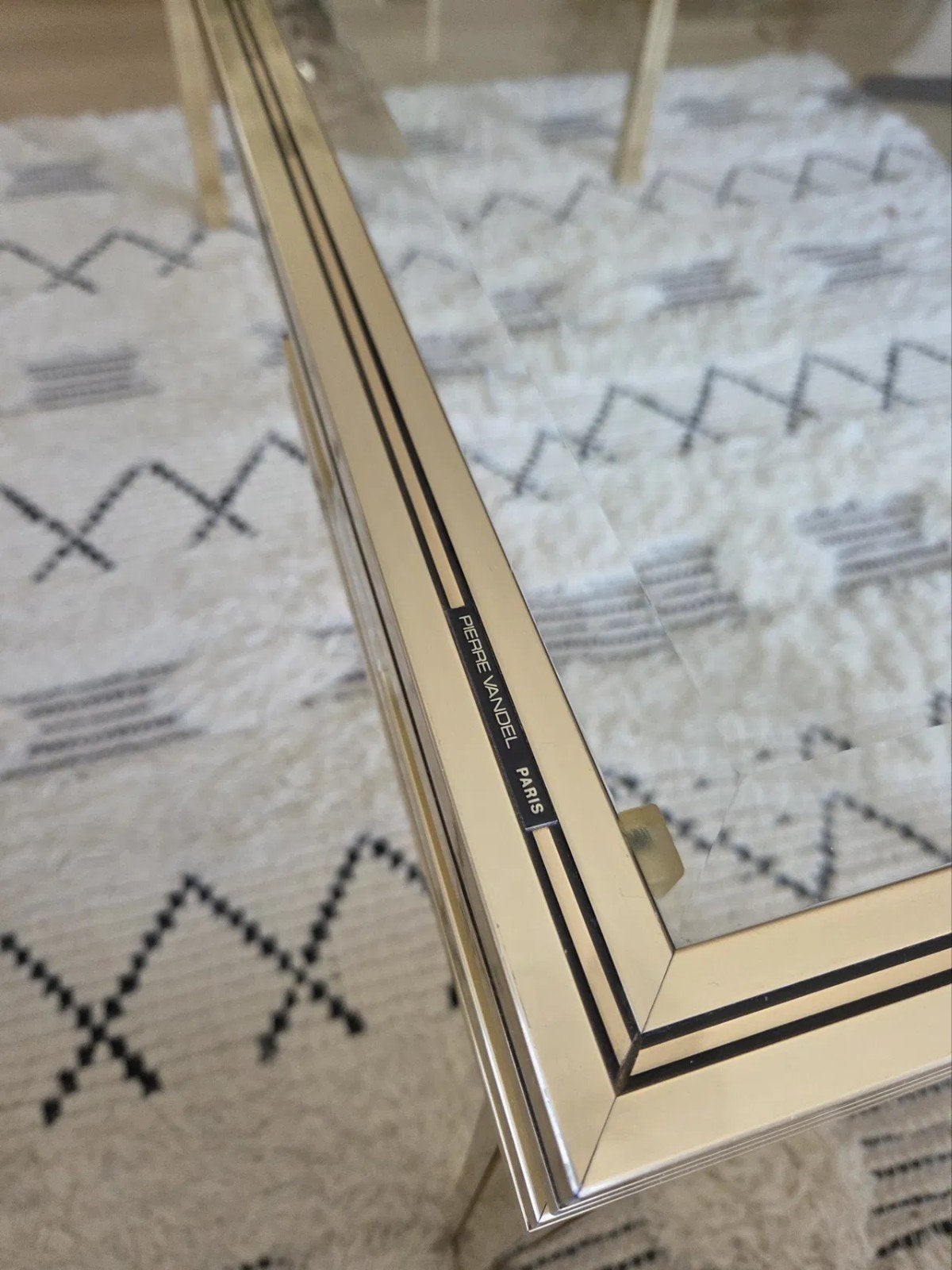 Pierre Vandel Paris salontafel met gouden frame, Gebruikt, 100 tot 150 cm, Vintage, Frans design, Glas
