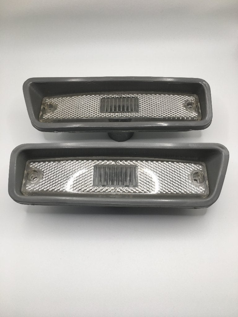 Te koop Knipperlicht kappen set zijschermen clear Dodge w200, Ophalen of Verzenden