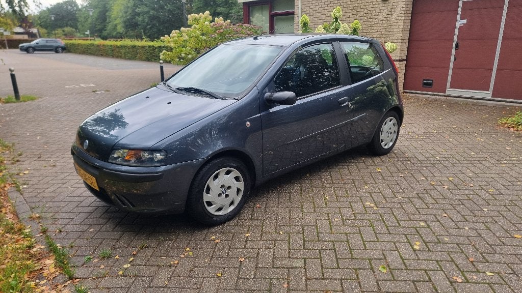 Fiat Punto  VERKOCHT, Auto's, 15 km/l, 4 cilinders, Origineel Nederlands, Bedrijf