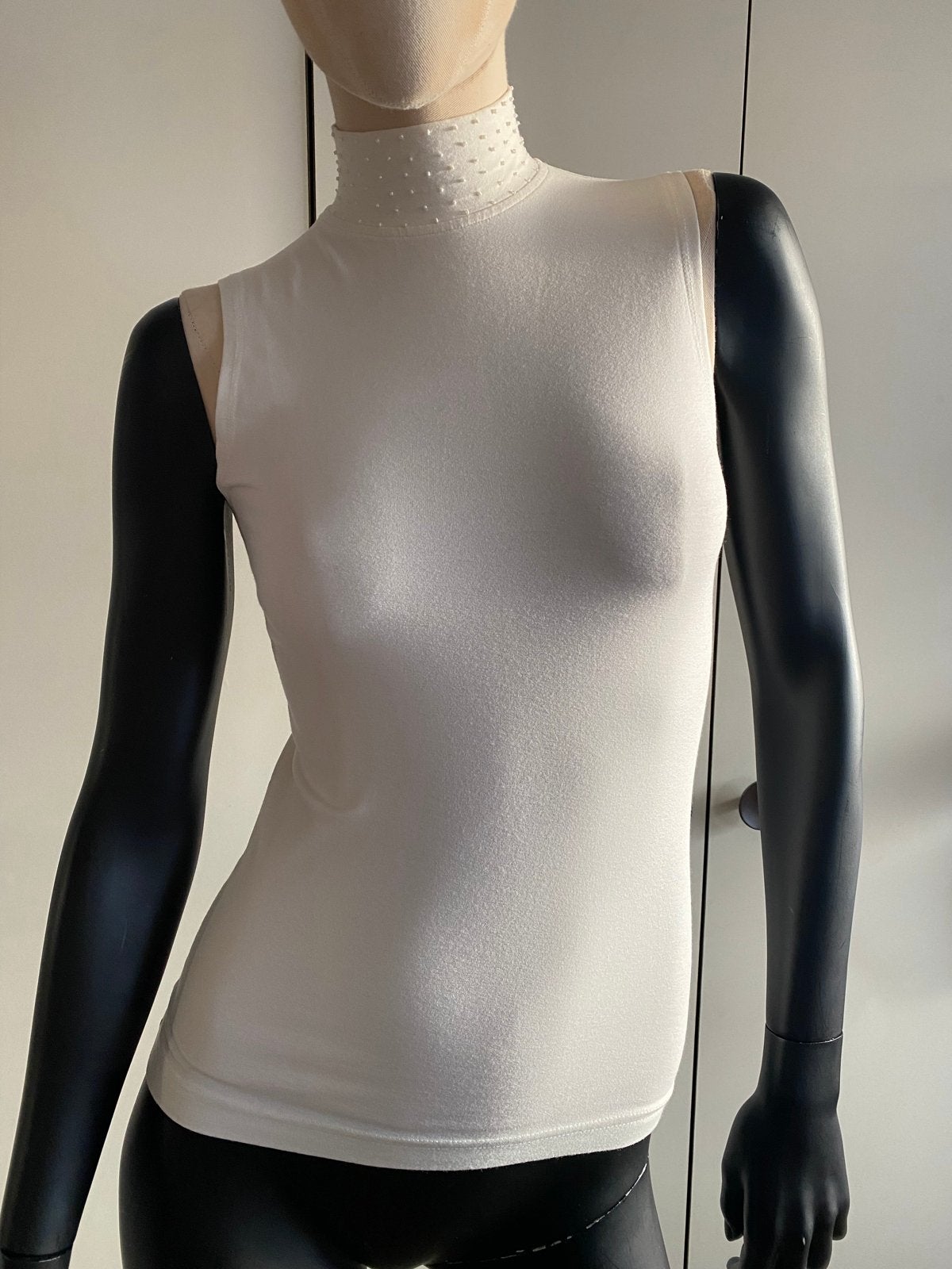 Christian Berg mouwloze top met parels, maat 36 (S), Kleding | Dames, Beige, Ophalen of Verzenden, Zo goed als nieuw, Maat 36 (S)