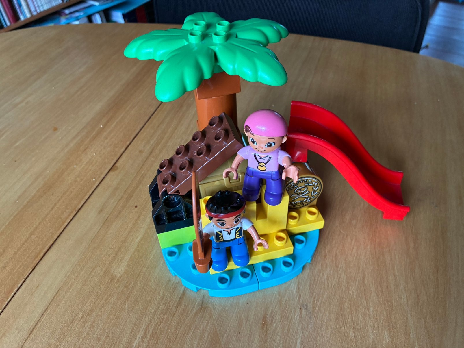 Jake & de Nooitgedachtland Piraten Schateiland DUPLO, Ophalen, Zo goed als nieuw, Duplo