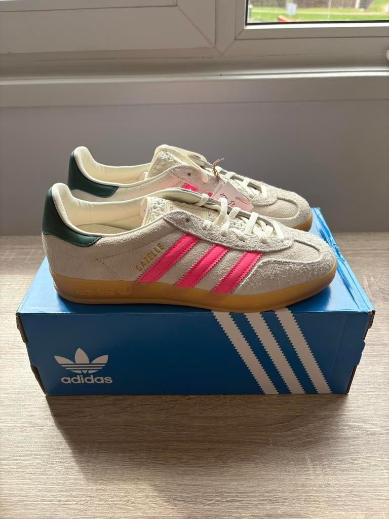 Adidas Gazelle Indoor White Off White Lucid Pink | EU 40, Wit, Nieuw, Ophalen of Verzenden, Sneakers of Gympen
