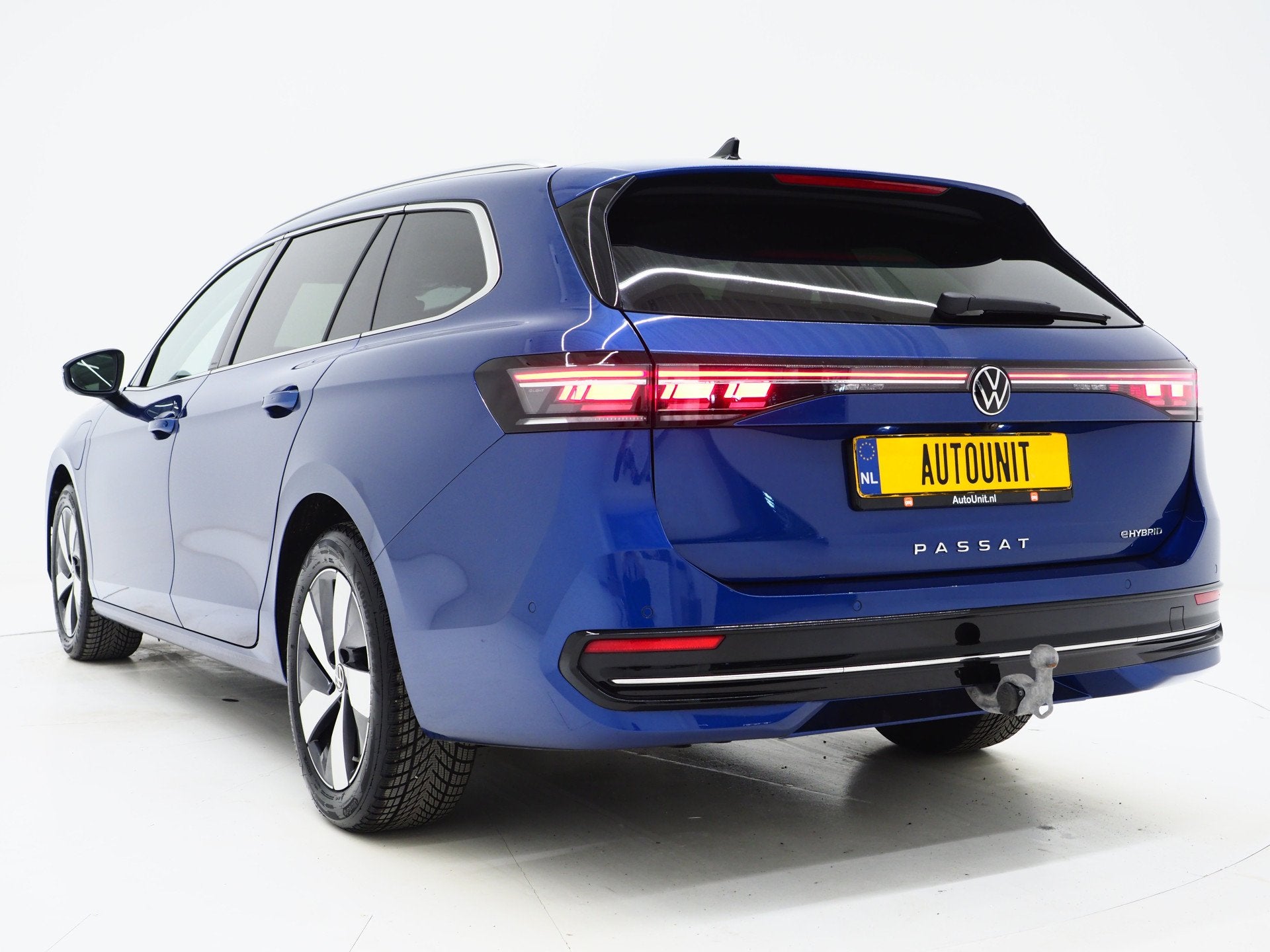 Volkswagen Passat Variant 1.5 eHybrid Elegance | 5 Jaar Gara, Zwart, 4 cilinders, Blauw, Leder en Stof