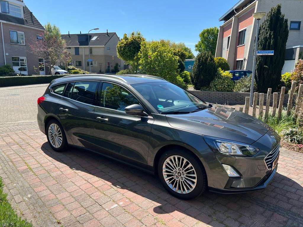 Ford Focus 1.0 Ecoboost 100pk 2020 Grijs. All season 17 inch, Auto's, 1283 kg, 100 pk, Origineel Nederlands, Stationwagon