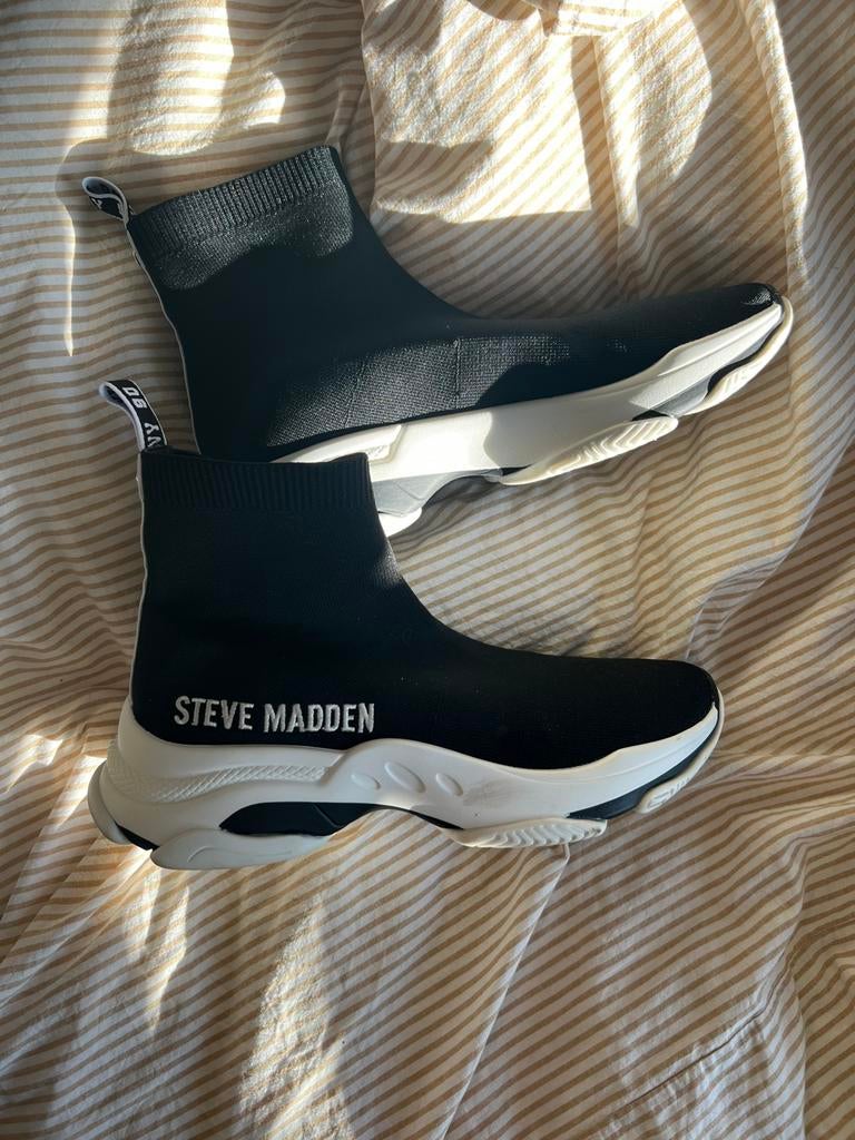 Steve Madden sock shoes 42, Kleding | Dames, Schoenen, Ophalen of Verzenden, Zo goed als nieuw, Sneakers of Gympen