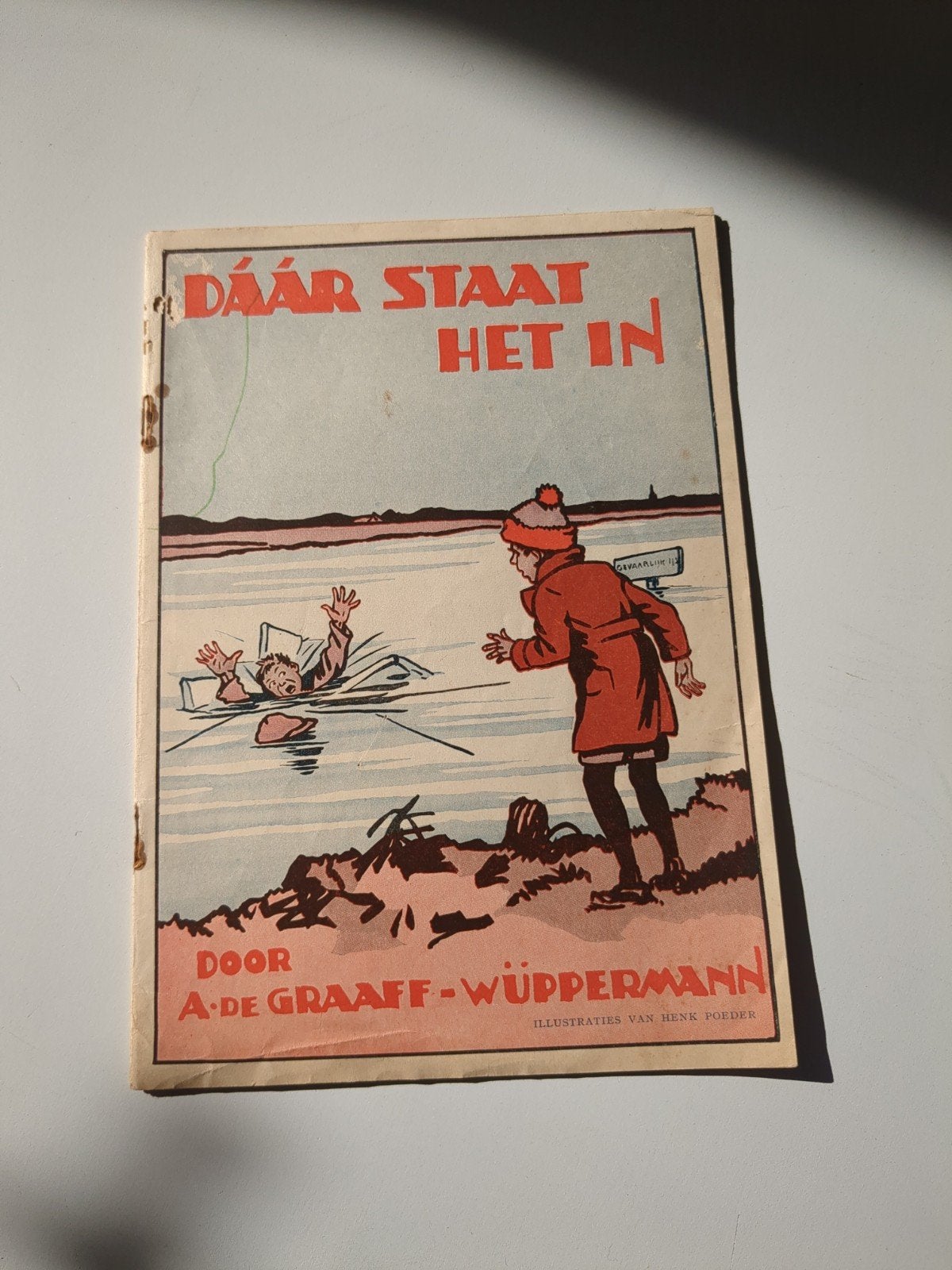 Dáár Staat Het In - A. de Graaff-Wüppermann (1934), Boeken, Ophalen of Verzenden, Gelezen, A. de Graaff-Wüppermann, Non-fictie