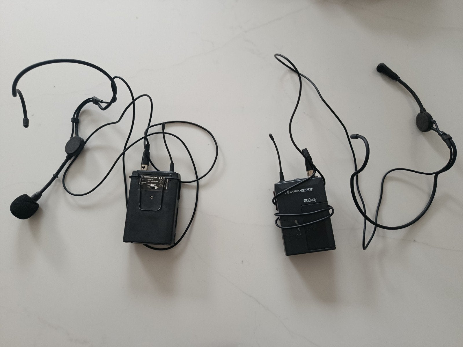 Audiophony GOBody UHF zenders met headset microfoons, Muziek en Instrumenten, Ophalen of Verzenden, Gebruikt, Zangmicrofoon, Draadloos