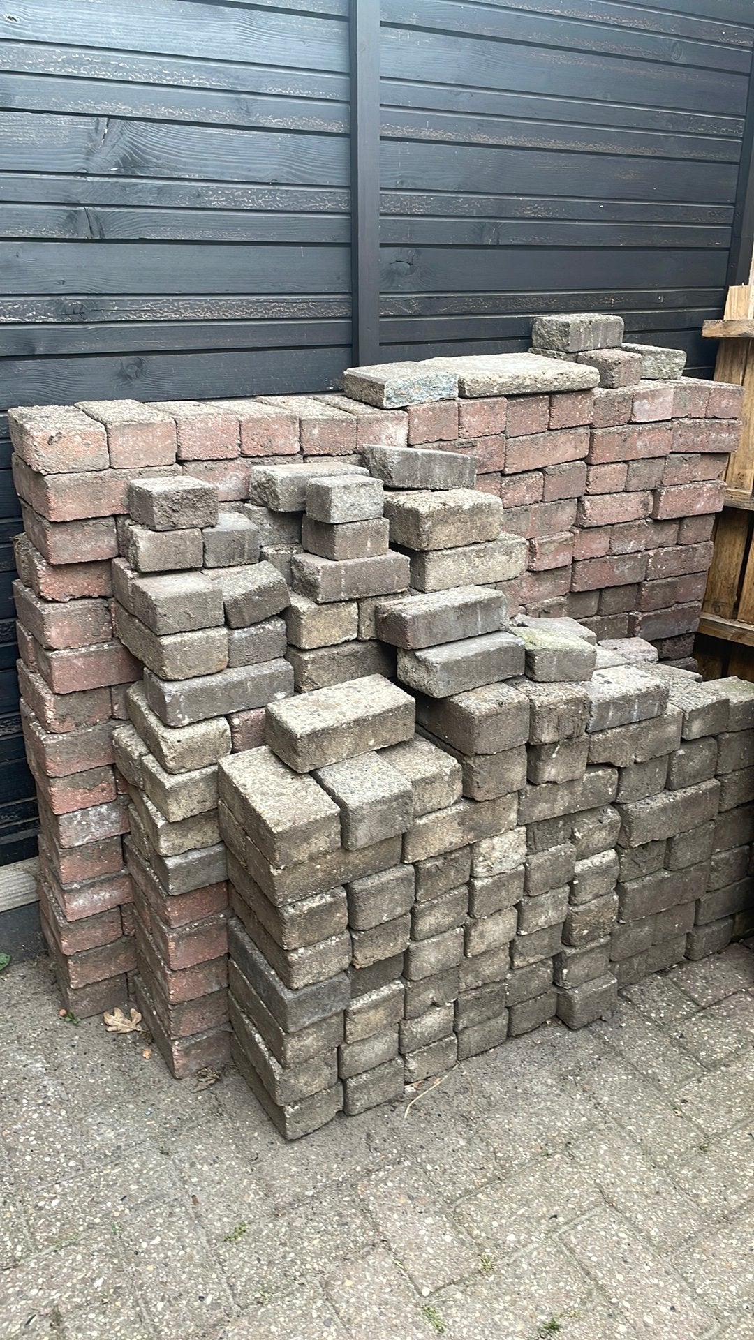 Partij klinkers, Ophalen, Zo goed als nieuw, Beton, Klinkers