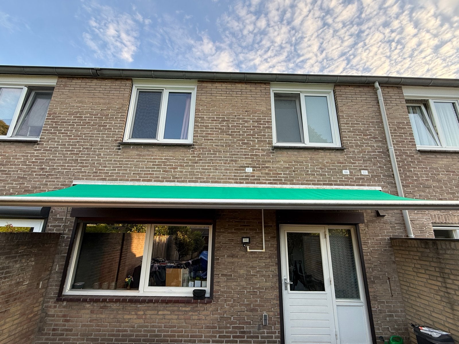 Groen knikarmscherm, 450 cm breed, gebruikt, Ophalen, Gebruikt, 450 cm of meer, 150 tot 300 cm