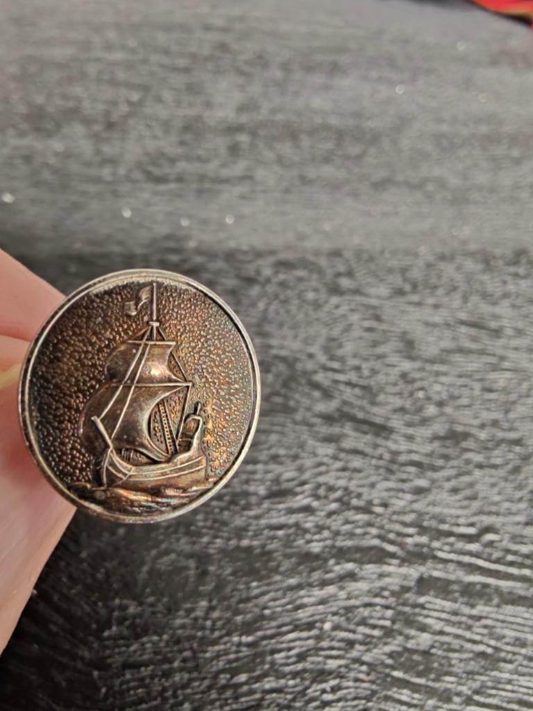 Manchetknoop zilver met zeilboot motief, Ophalen of Verzenden, Zilver