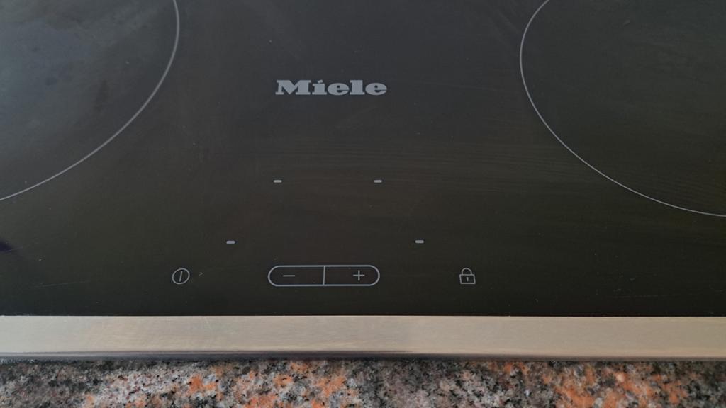 Miele electrische kookplaat in DORDRECHT, Witgoed en Apparatuur, Kookplaten, Gebruikt, Inbouw, Elektrisch, 4 kookzones