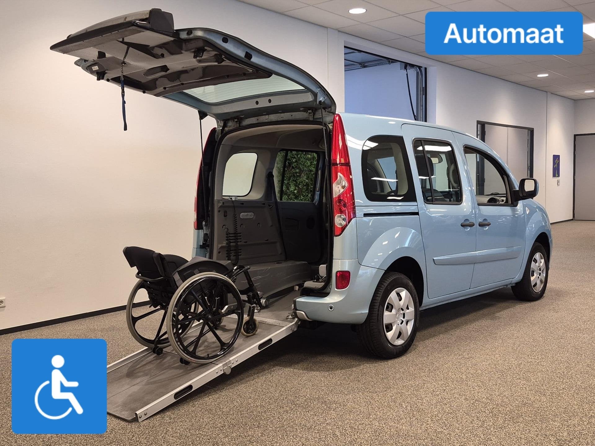 Renault Kangoo Rolstoelauto Automaat 3+1 incl. lier, 12 maanden, Stof, Gebruikt, Blauw