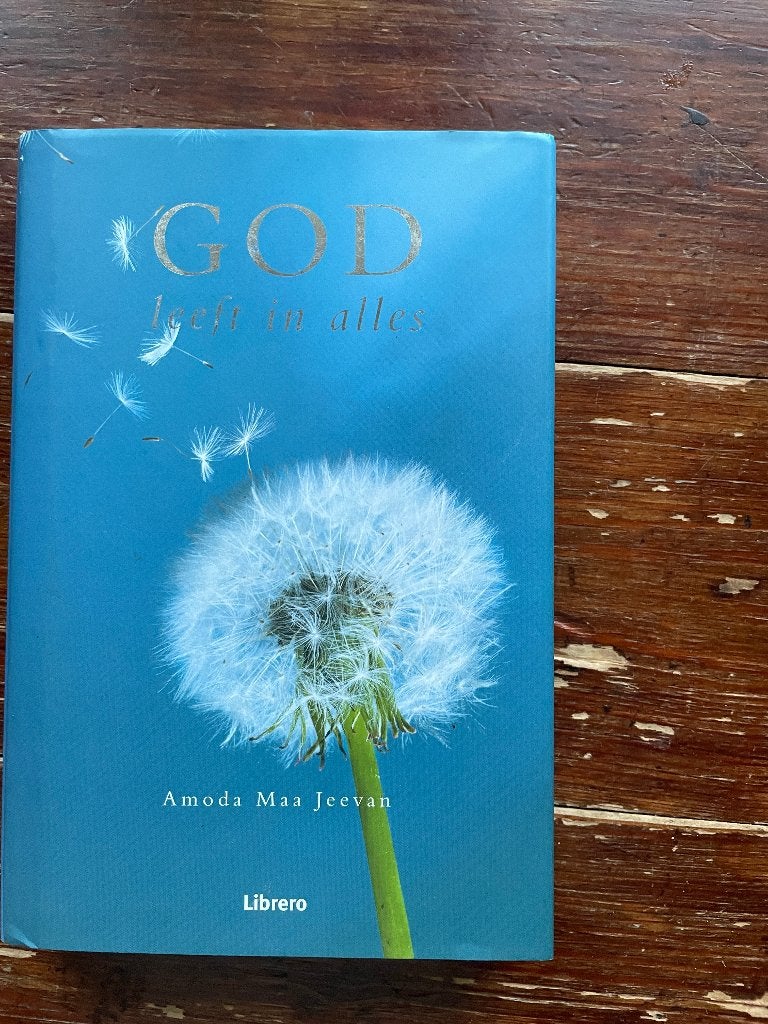 Amoda Maa Jeevan God leeft in alles 2009 nieuw, Achtergrond en Informatie, Spiritualiteit algemeen, Nieuw, Ophalen of Verzenden