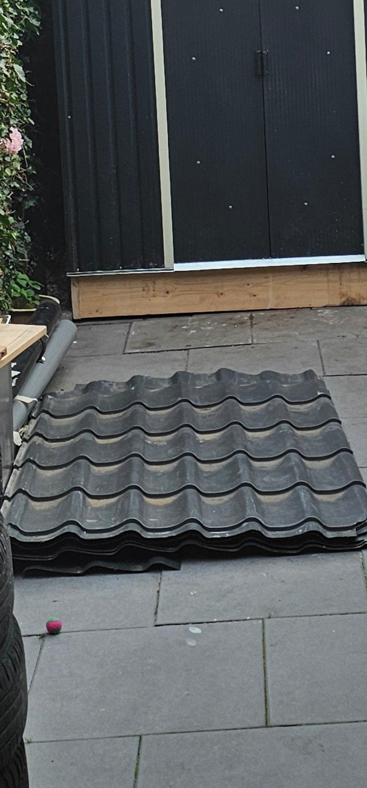 dakplaten ,rvs wastafel,en 8st 60 bij 60 tuin tegels, Ophalen, Metaal, 15 m² of meer, Dakplaat of Dakpanplaat