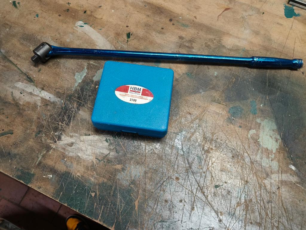 Wringijzer met HBM doppenset, Ophalen of Verzenden, Gebruikt