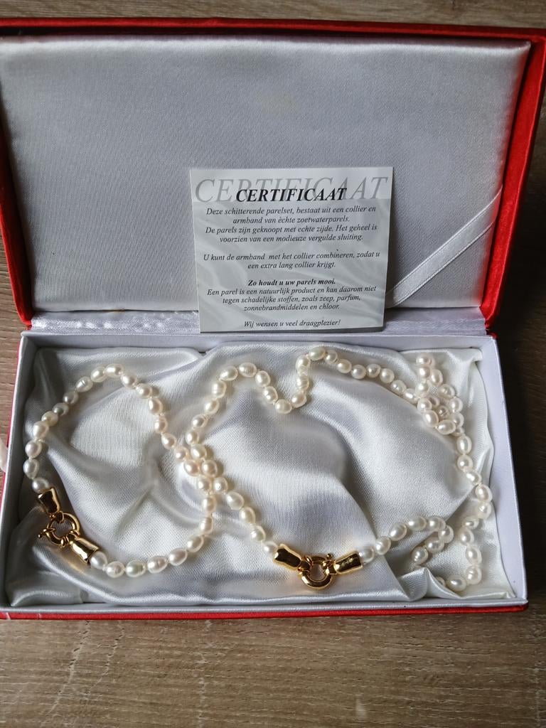 Parelketting en armband van zoetwaterparels, Ophalen of Verzenden