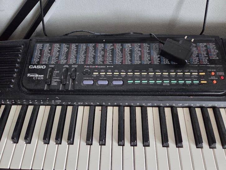 Keyboard piano, Ophalen, Zo goed als nieuw, 61 toetsen, Casio