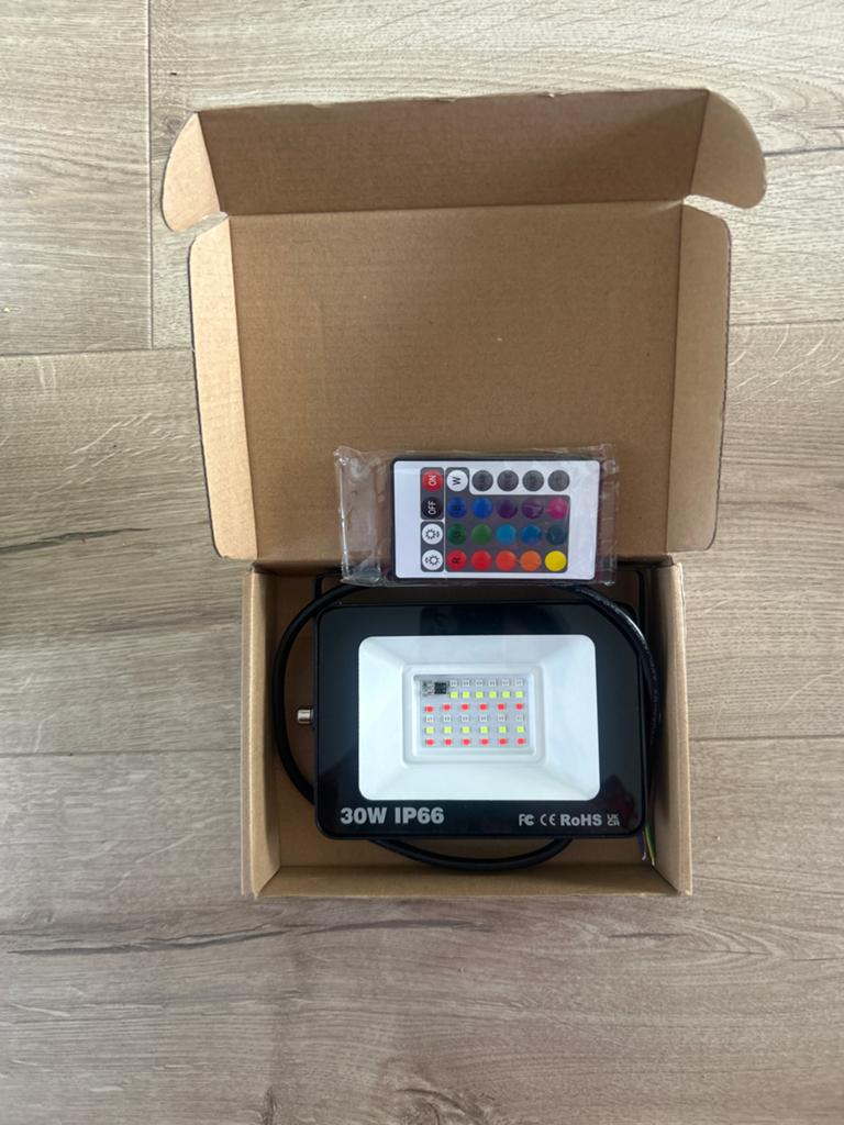 Nieuwe 30W IP66 LED Floodlight met Afstandsbediening, Ophalen of Verzenden, Nieuw