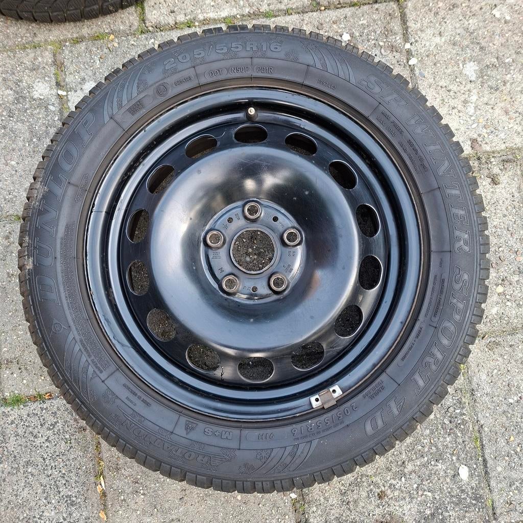 Stalen velgen met dunlop winterbanden 5 x 112  4mm profiel, Ophalen, 16 inch, 205 mm, Winterbanden