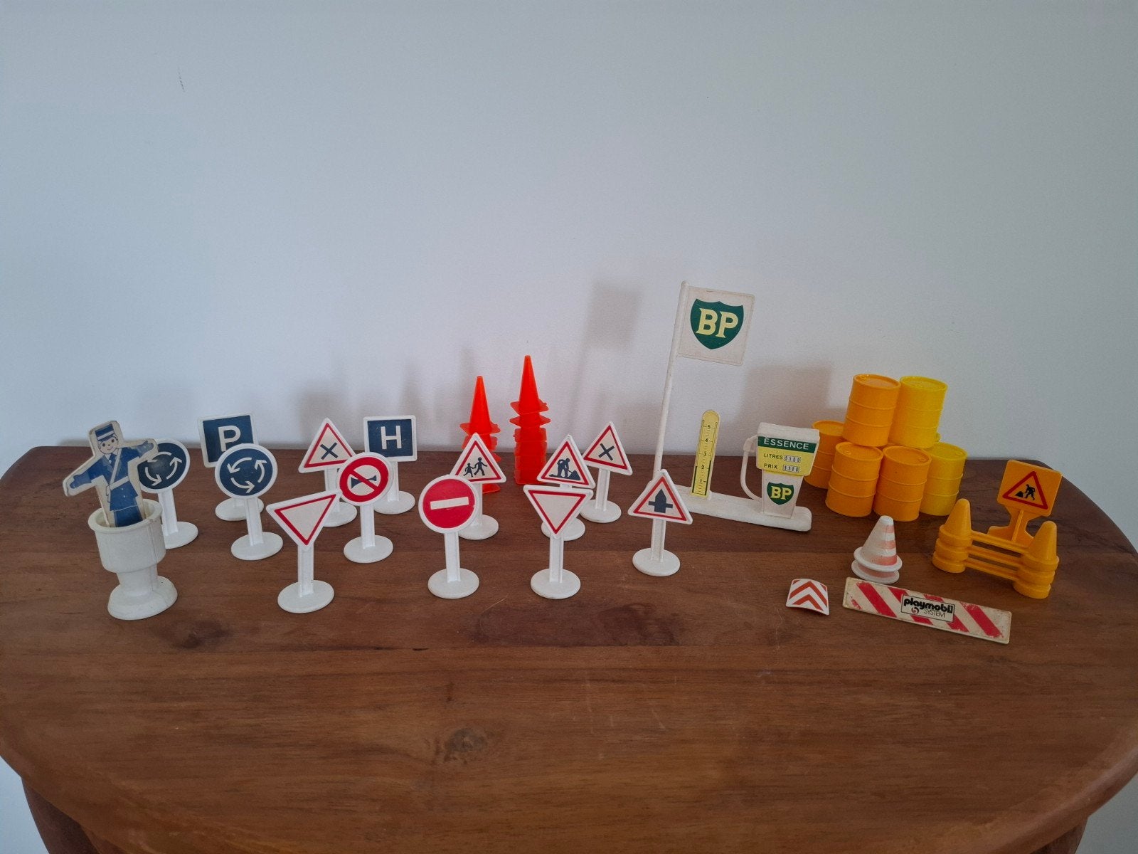 Vintage Playmobil verkeersborden en BP tankstation set, Ophalen of Verzenden, Gebruikt, Jongen of Meisje