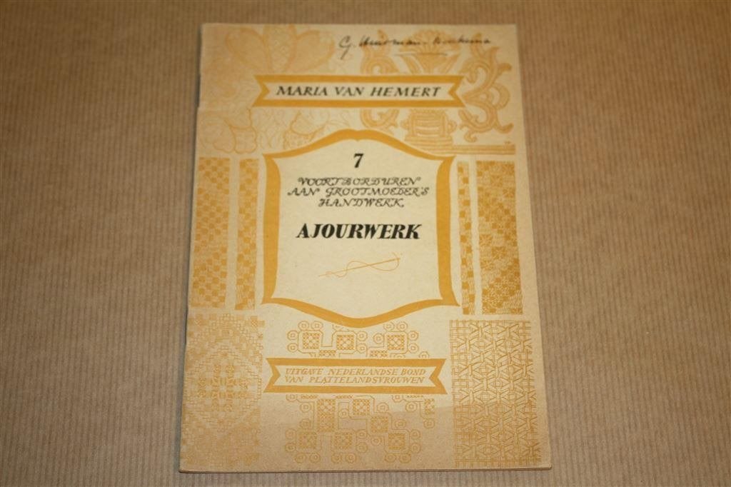 Handleiding Ajourwerk - Plattelandsvrouwen 1950, Ophalen of Verzenden, Zo goed als nieuw