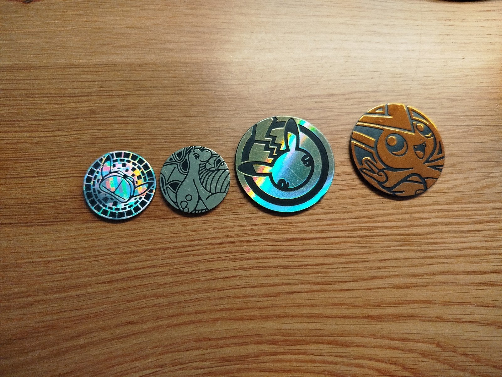 Pokémon TCG Munten Set - Diverse Holo en Glanzende Munten, Ophalen of Verzenden