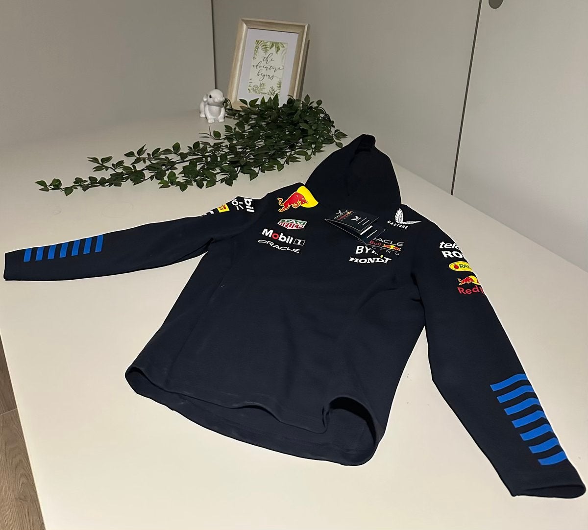 Max verstappen Red Bull Racing hoodie maat 134, Ophalen of Verzenden, Zo goed als nieuw, Jongen, Trui of Vest