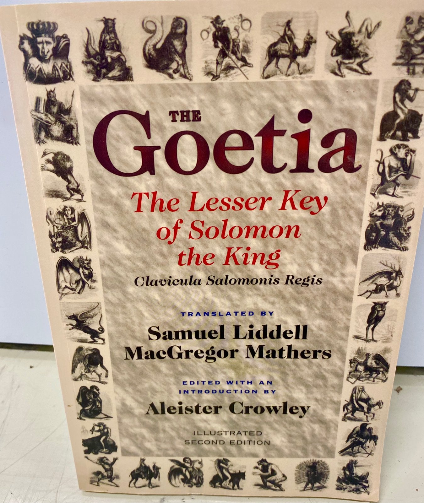 The Goetia – Lesser Key of Solomon – Crowley / Occult, Boeken, Esoterie en Spiritualiteit, Zo goed als nieuw, Achtergrond en Informatie