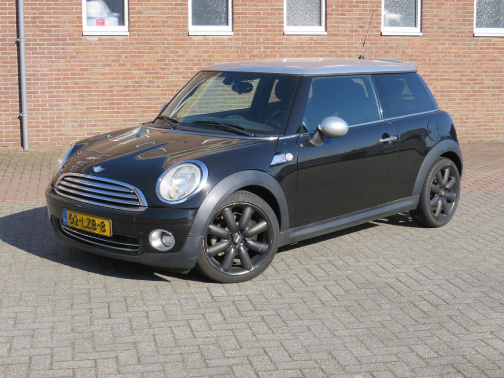MINI Mini 1.6 Cooper Pepper * Automatische Airco * 17 inch L, Auto's, Mini, Bedrijf, Te koop, Cooper, ABS, Airbags, Airconditioning