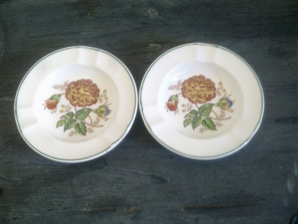 Wedgwood asbakken surrey 2 stuks servies, Ophalen of Verzenden, Zo goed als nieuw, Porselein, Overige typen