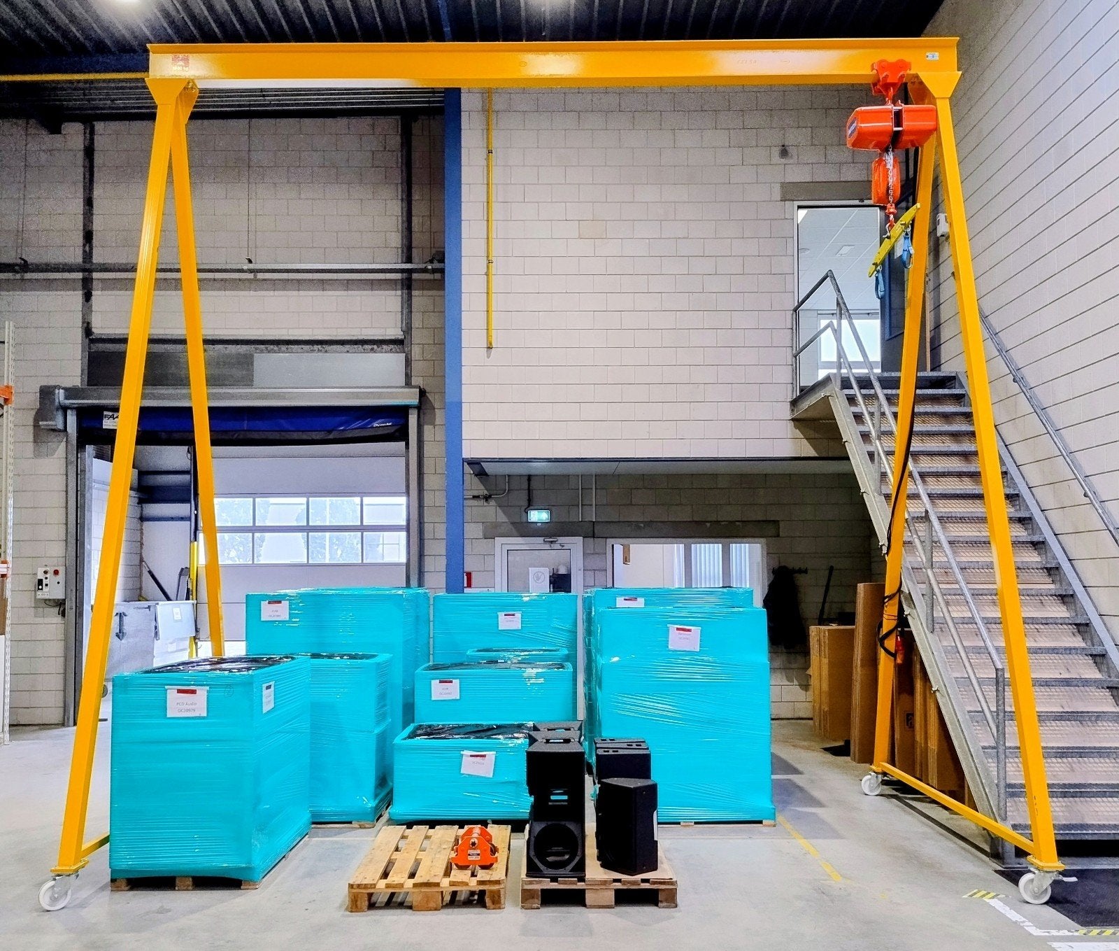 HUCHEZ Portaalkraan 1,5T met NITCHI loopkat (2022), Ophalen, Zo goed als nieuw, Handmatig