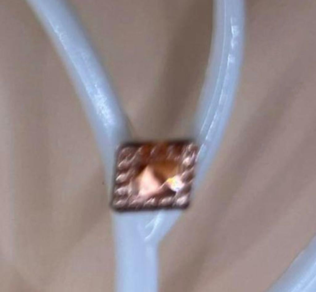 Leuke roze vierkanten oorbellen  L 1 cm B 1 cm, Ophalen of Verzenden, Nieuw, Roze, Knopjes of Stekers