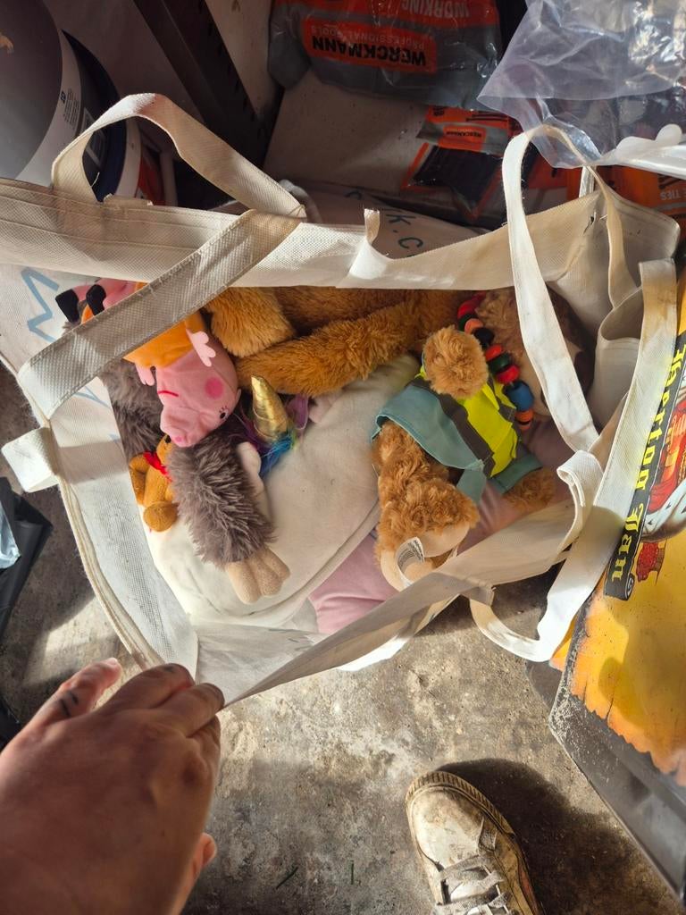 Tassen vol knuffels gratis, Ophalen of Verzenden