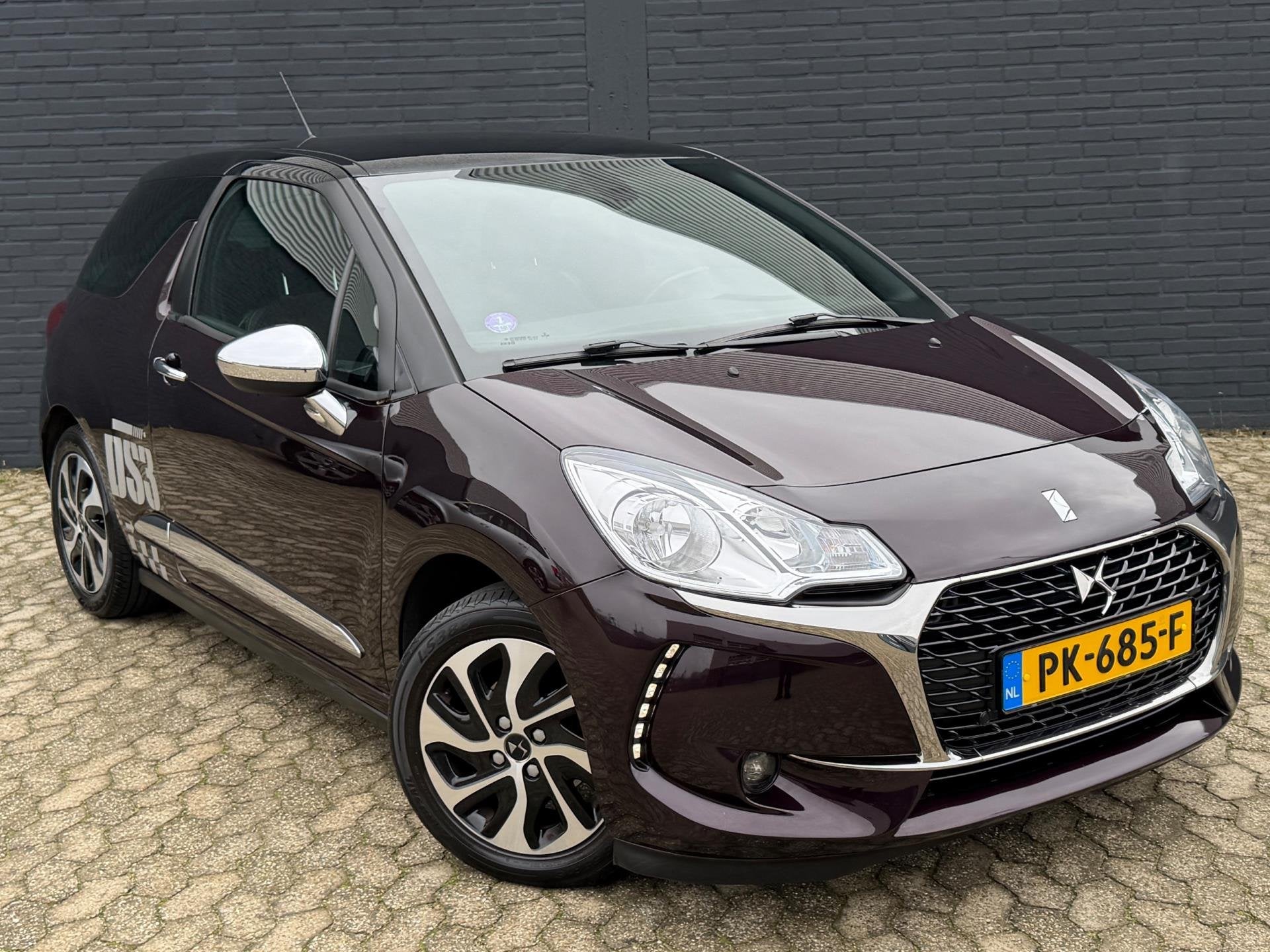 DS 3 1.2 PureTech So Chic, NAVI, CLIMA, CRUISE, NAP, APK, Voorwielaandrijving, Gebruikt, 82 pk, 23 km/l