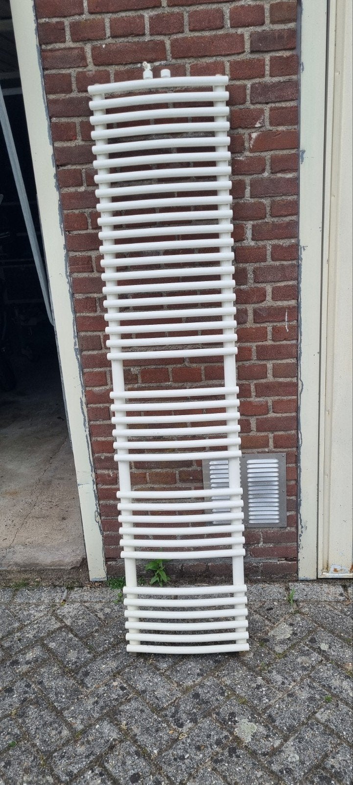 Witte handdoekradiator, gebruikt 40 x 180 cm, Doe-het-zelf en Verbouw, Verwarming en Radiatoren, Radiator, Ophalen of Verzenden