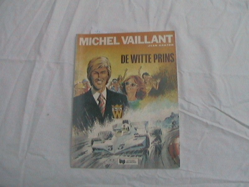 michel vaillant nr 30 de witte prins eerste druk helmond1978, Boeken, Eén stripboek, Ophalen of Verzenden, Zo goed als nieuw