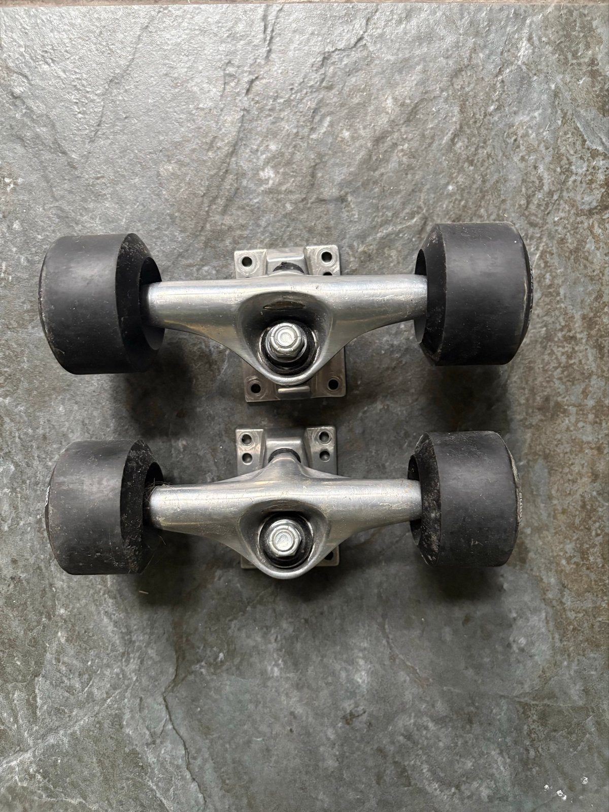 Z-Flex Skateboard Trucks met 60mm Wielen, Sport en Fitness, Skateboarden, Ophalen, Gebruikt, Skateboard
