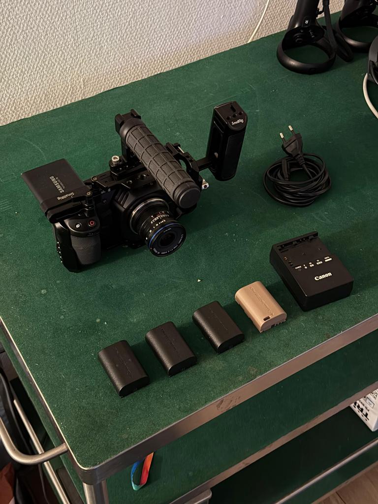 Blackmagic Pocket Cinema Camera 4K met accessoires, Ophalen, Zo goed als nieuw