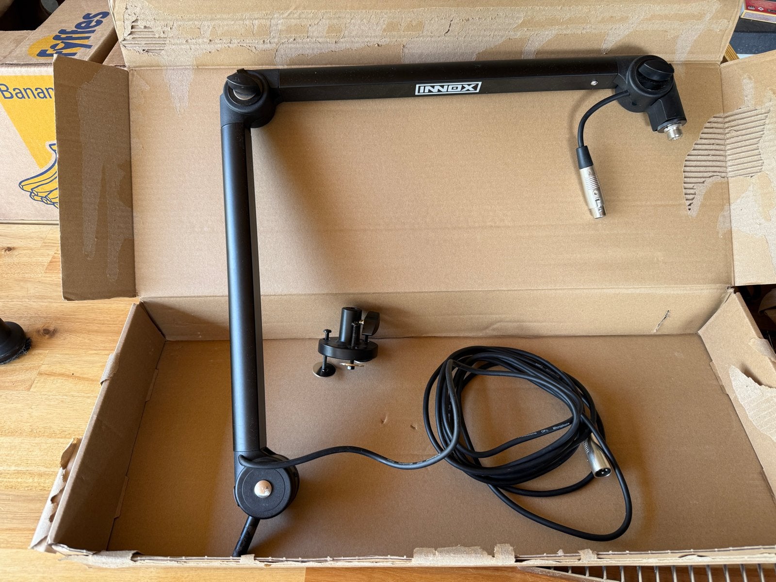Innox Microfoonarm met XLR-kabel en montagevoet, Ophalen of Verzenden, Zo goed als nieuw, Studiomicrofoon