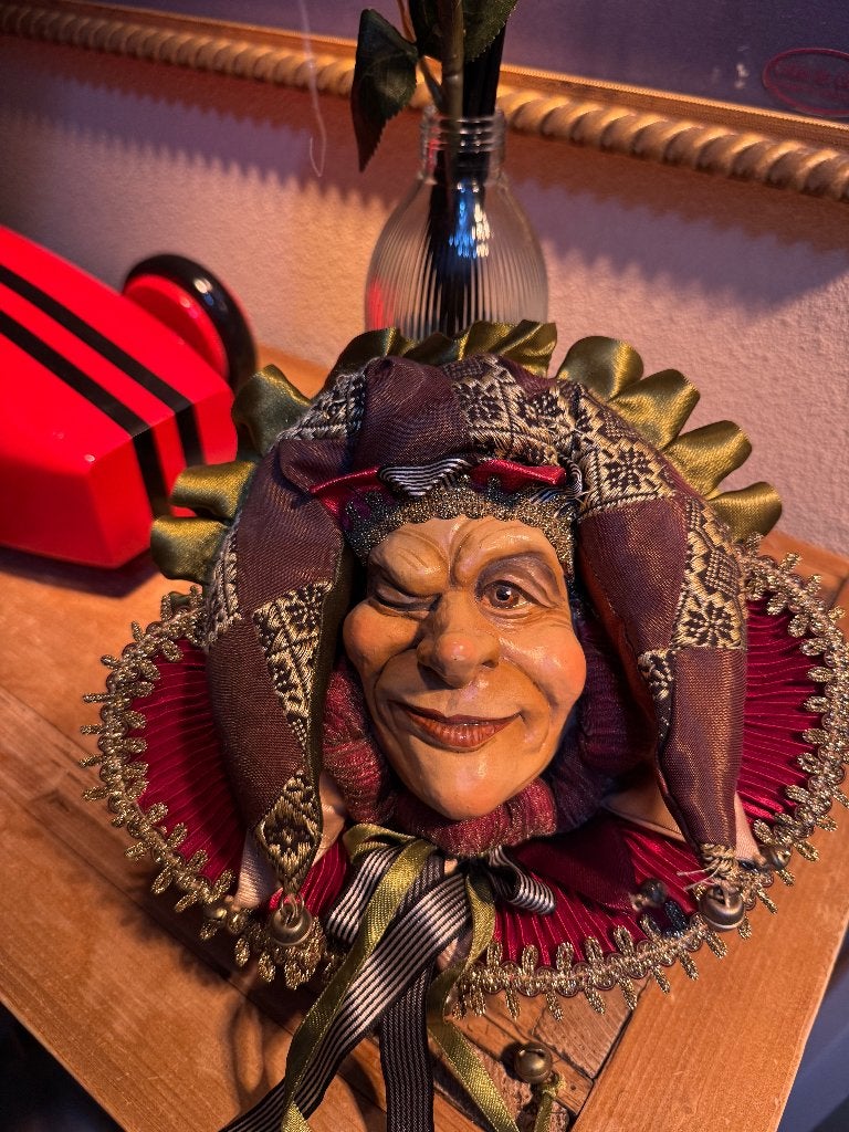 HOFNAR  MET KNIPOOG, Ophalen of Verzenden