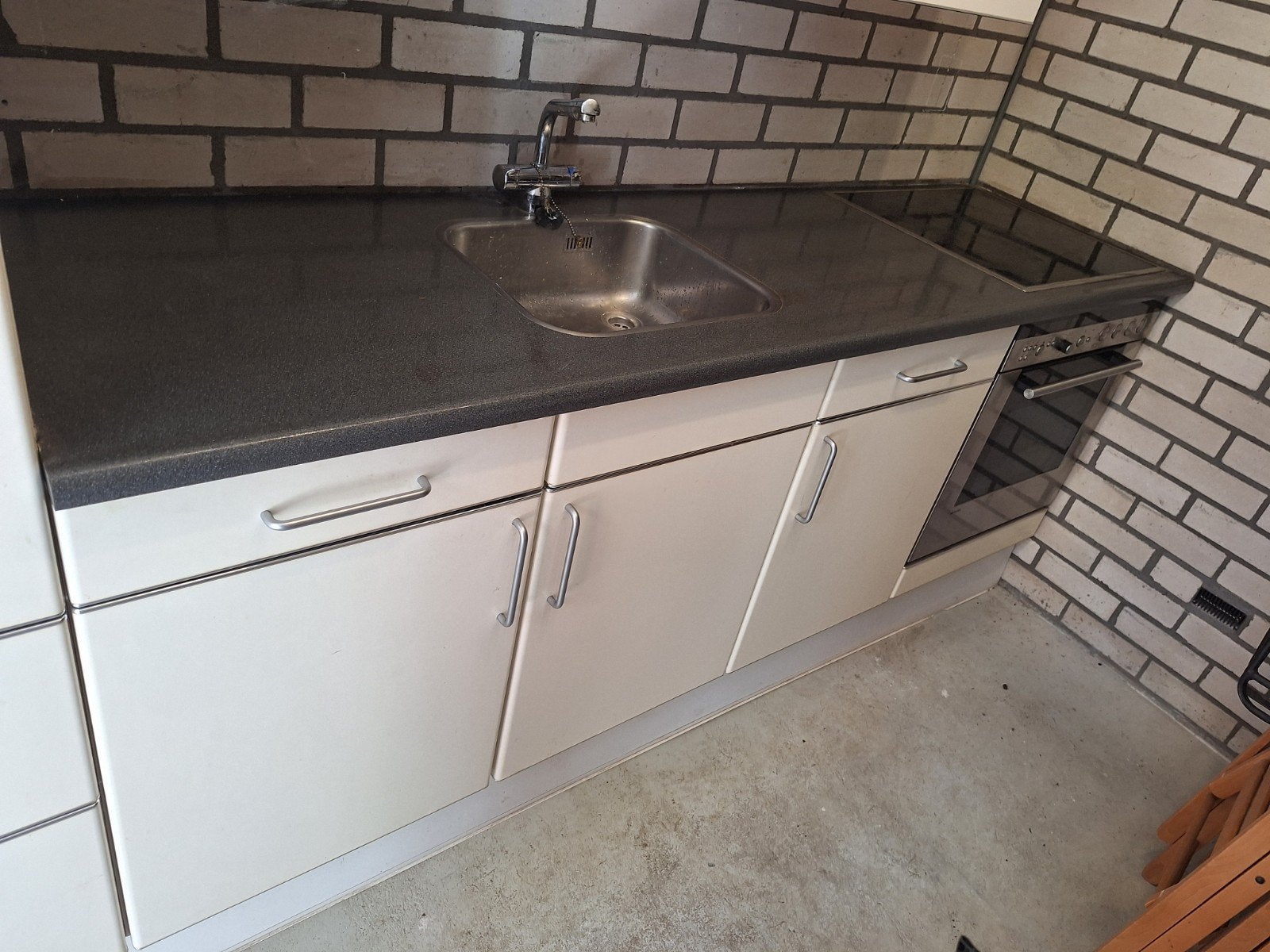 keukenblok met oven, spoelbak en boiler, Ophalen, Gebruikt, Wit, Enkelwandige keuken