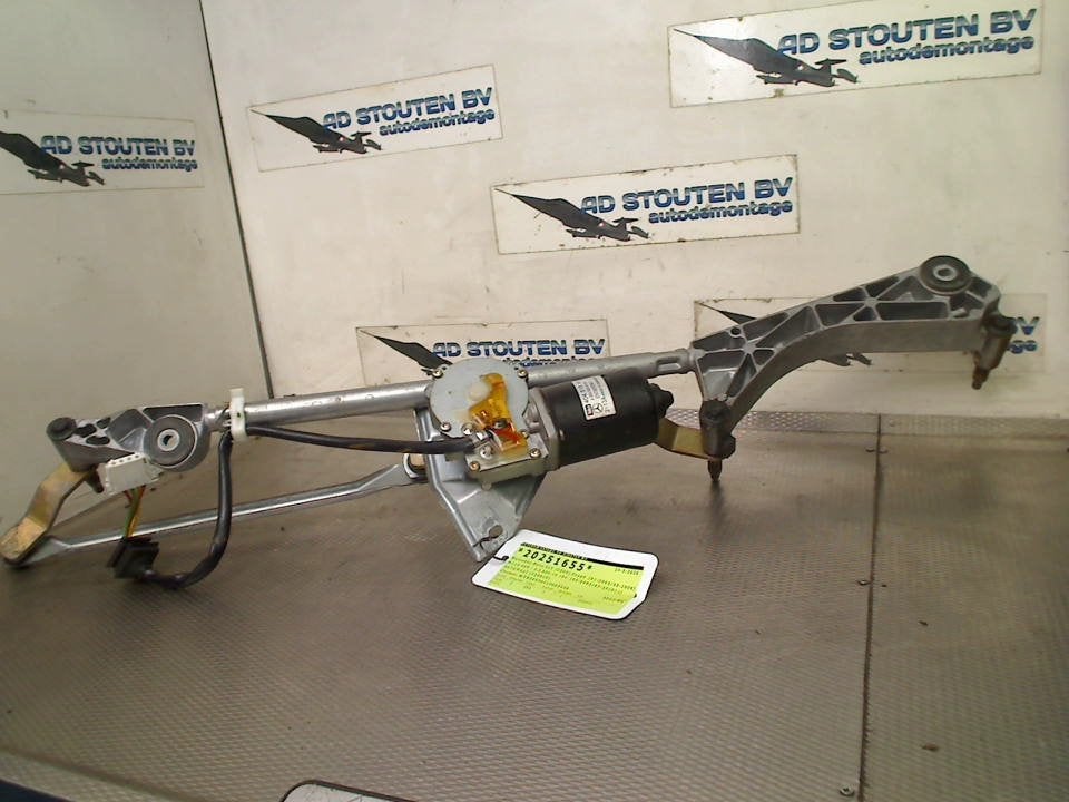 Ruitenwisser Mech + Motor CLK (C209) 2003, Gebruikt, Mercedes-Benz AG, Mercedes-Benz, Mercedesstraße 120, Stuttgart 70372, , Duitsland
