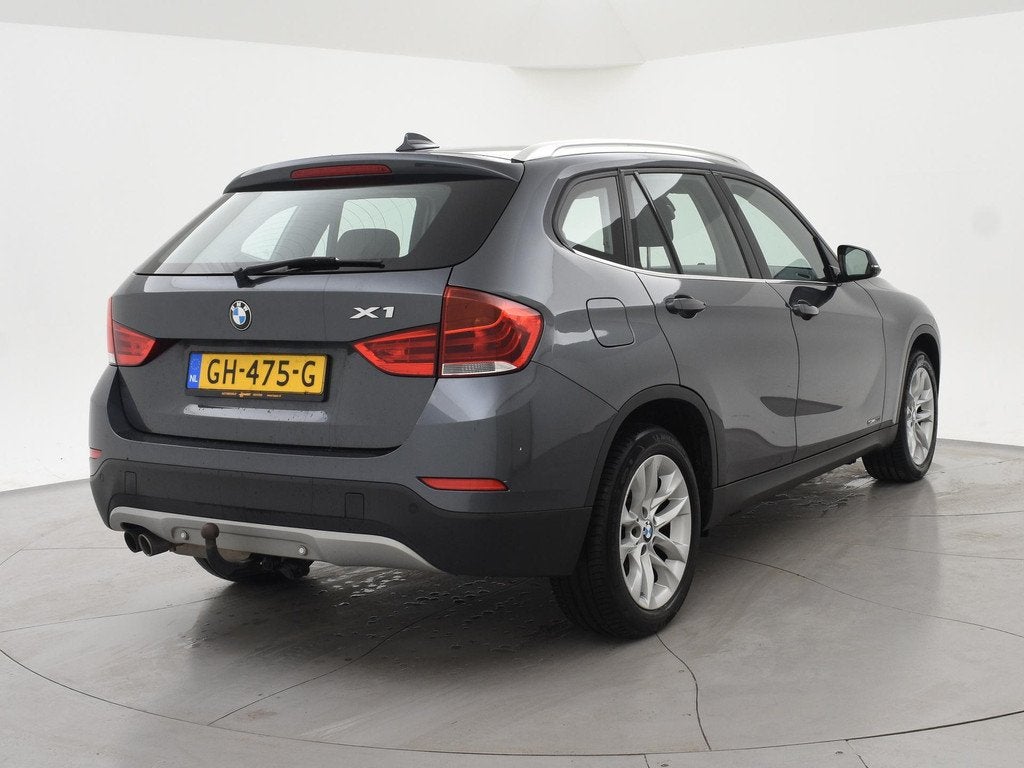 BMW X1 sDrive20i 184 PK AUT. ORIG NL *94.700 KM* + TREKHAAK, Auto's, BMW, Euro 6, 4 cilinders, Origineel Nederlands, 184 pk