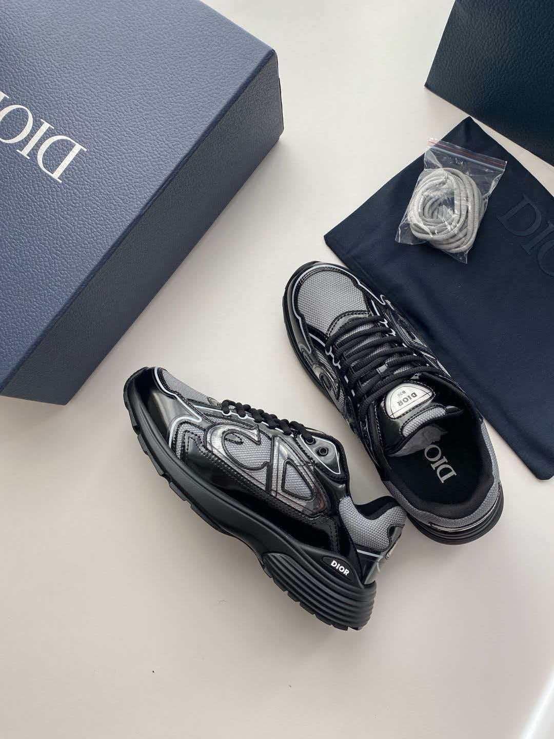 Christian Dior B22 Sneakers - Maat 42, Kleding | Heren, Zwart, Nieuw, Ophalen of Verzenden, Sneakers of Gympen