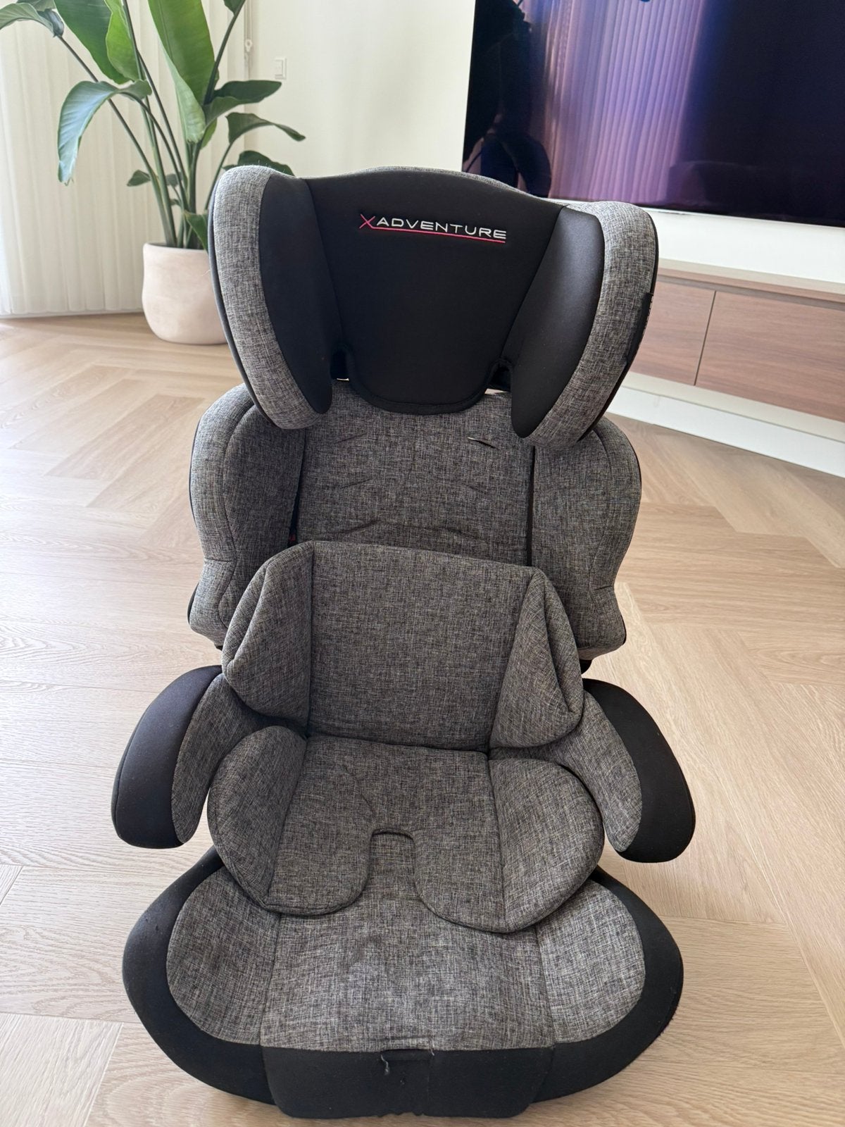 Autostoel Xadventure, Kinderen en Baby's, Autostoeltjes, 15 t/m 36 kg, Ophalen, Overige merken, Gebruikt