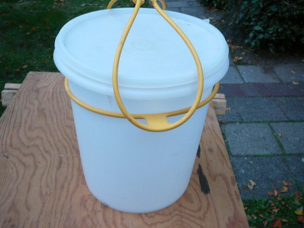 Wasemmer Tupperware, Gebruikt, Wit, Ophalen of Verzenden, Met deksel