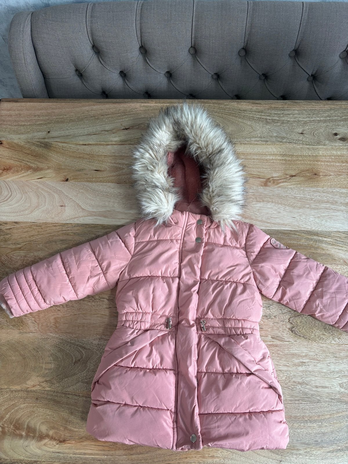Mooie en warme winterjas C&A meisjes maat 98, Ophalen of Verzenden, Zo goed als nieuw, Meisje, Jas