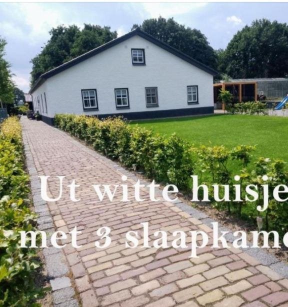Vakantiehuisje te huur tot 10 personen., In bos, Noord-Brabant, Landelijk, Wasmachine